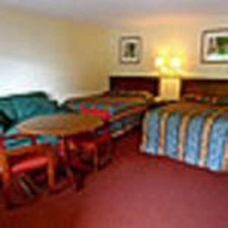 The Whispering Pines Motel- Whitestone White Stone Exterior foto