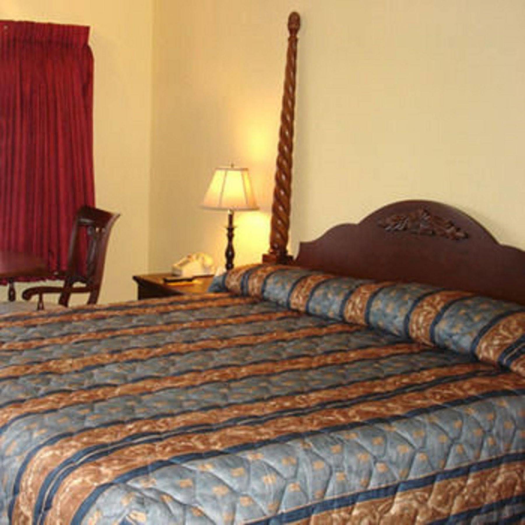 The Whispering Pines Motel- Whitestone White Stone Cameră foto